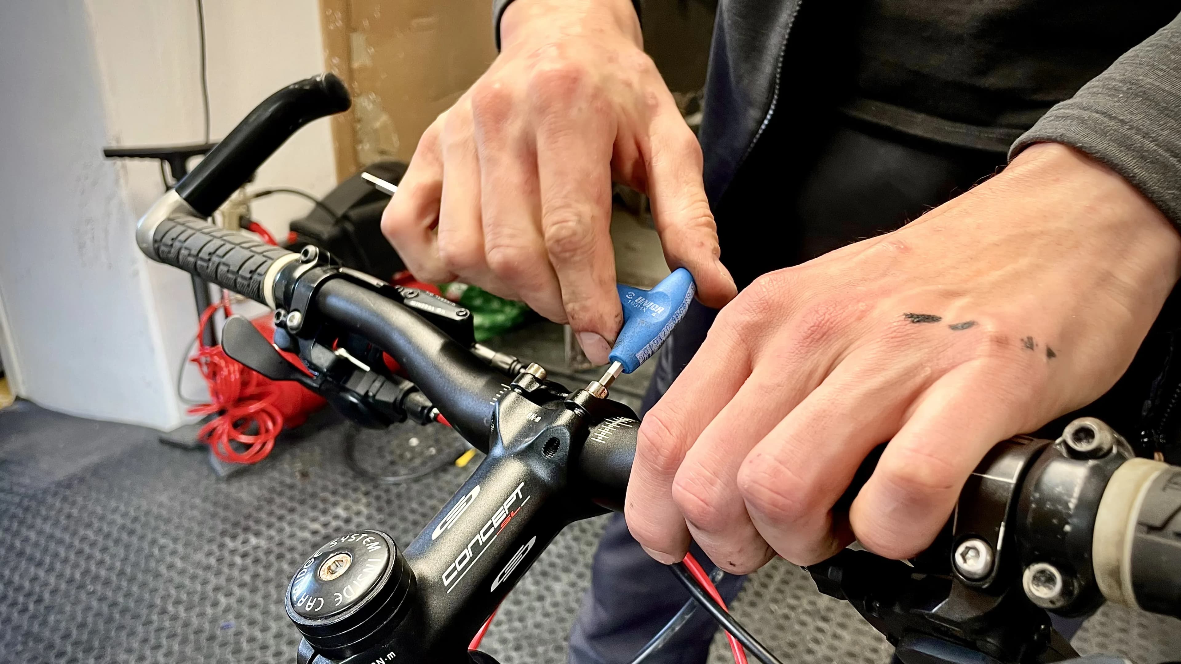 AXA Bike Service workshop